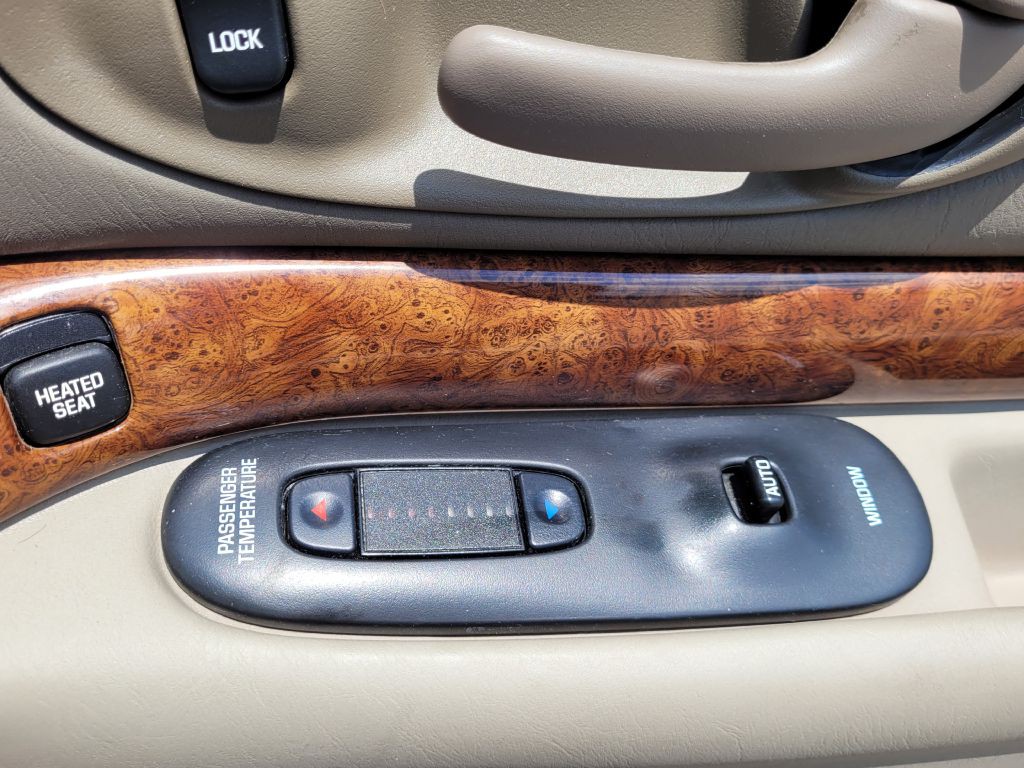 2000 Buick LeSabre Image 17