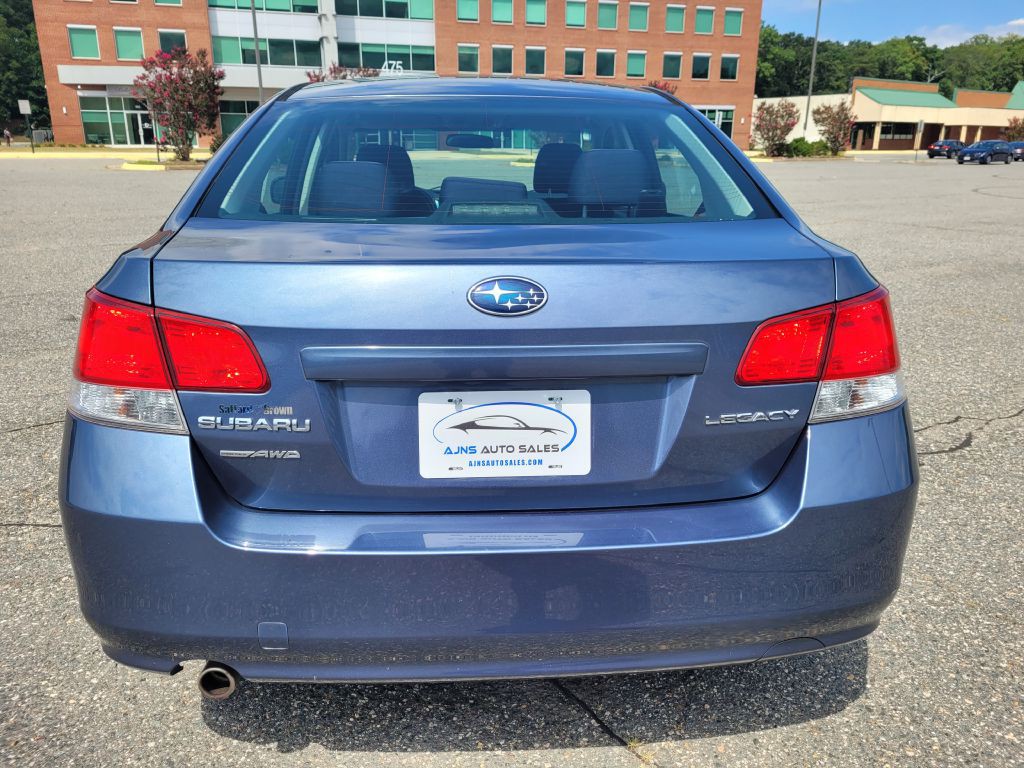 2013 Subaru Legacy Image 3