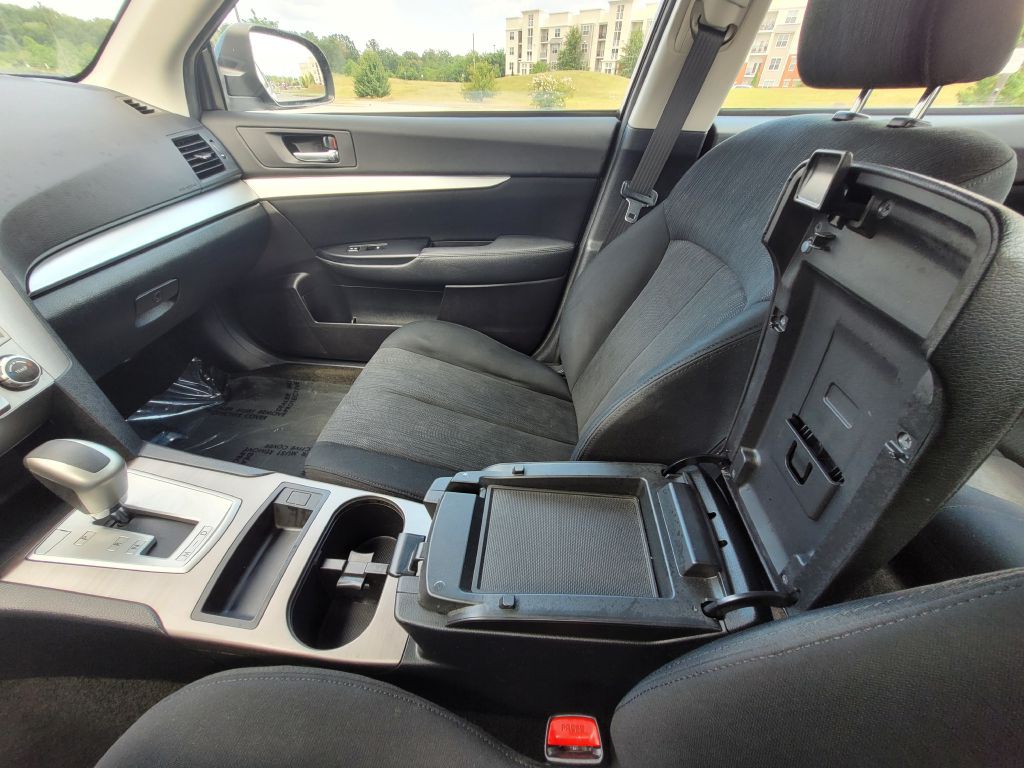 2013 Subaru Legacy Image 27