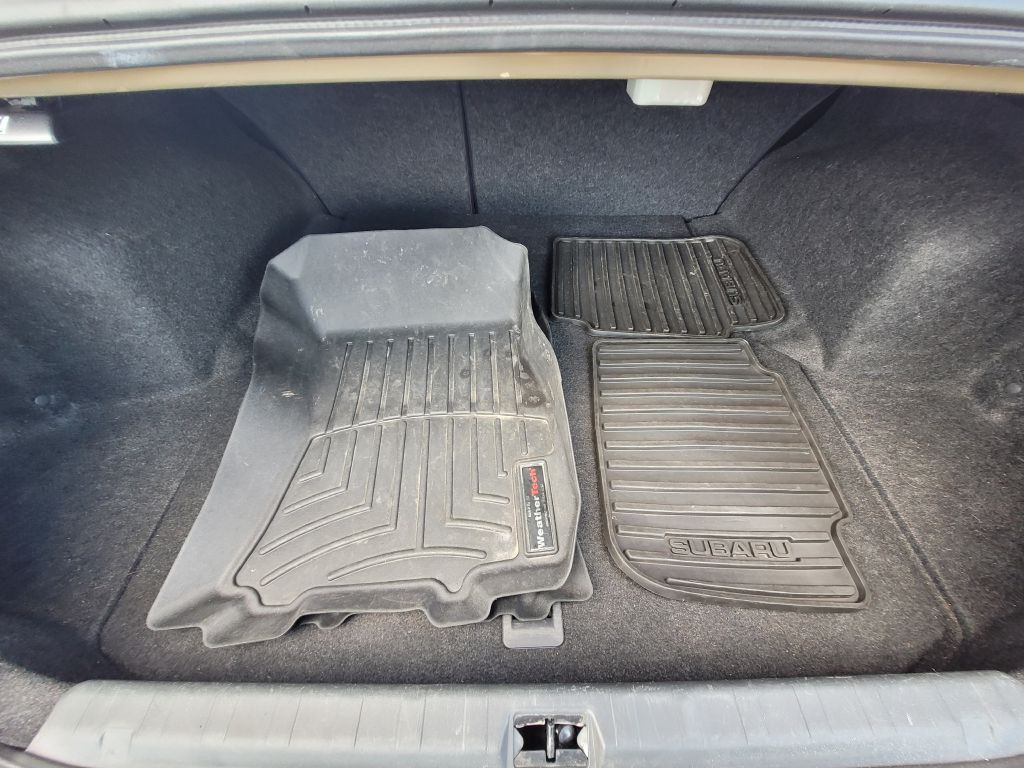2013 Subaru Legacy Image 36