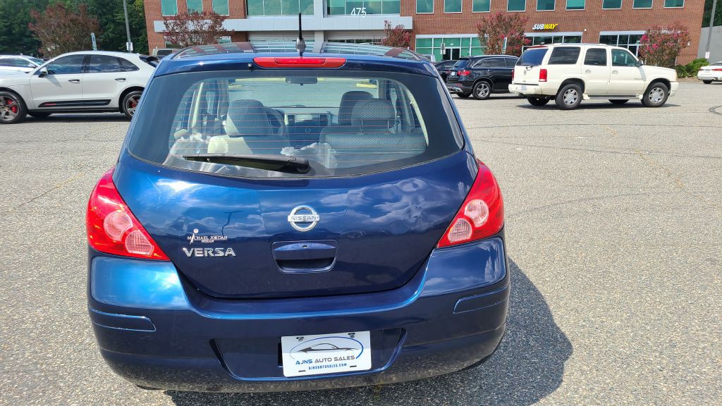 2007 Nissan Versa Image 3