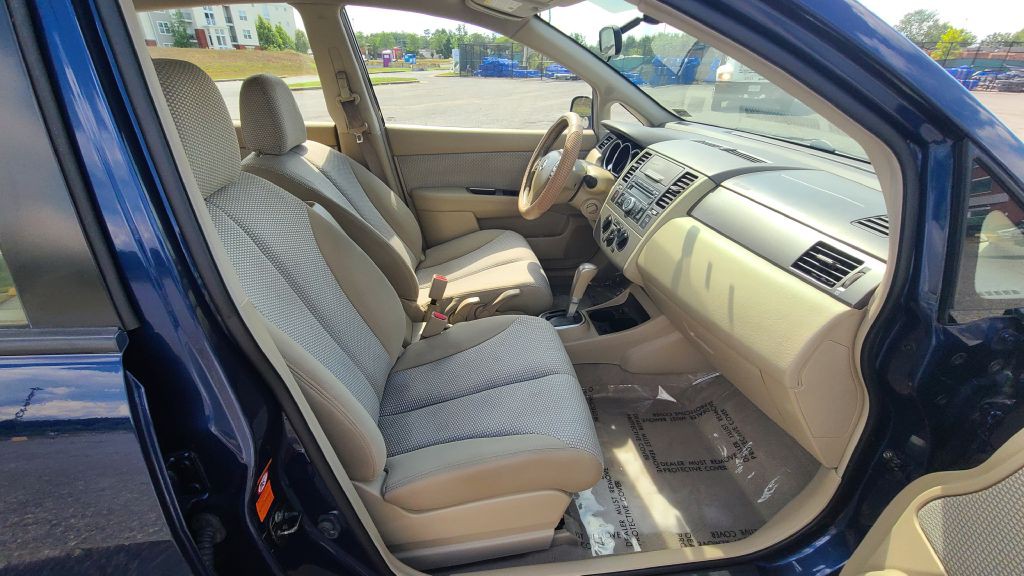 2007 Nissan Versa Image 12