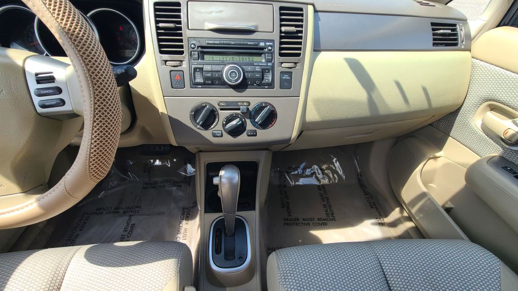 2007 Nissan Versa Image 22