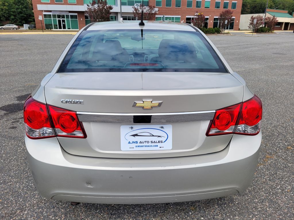 2014 Chevrolet Cruze Image 3