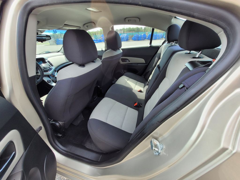 2014 Chevrolet Cruze Image 15
