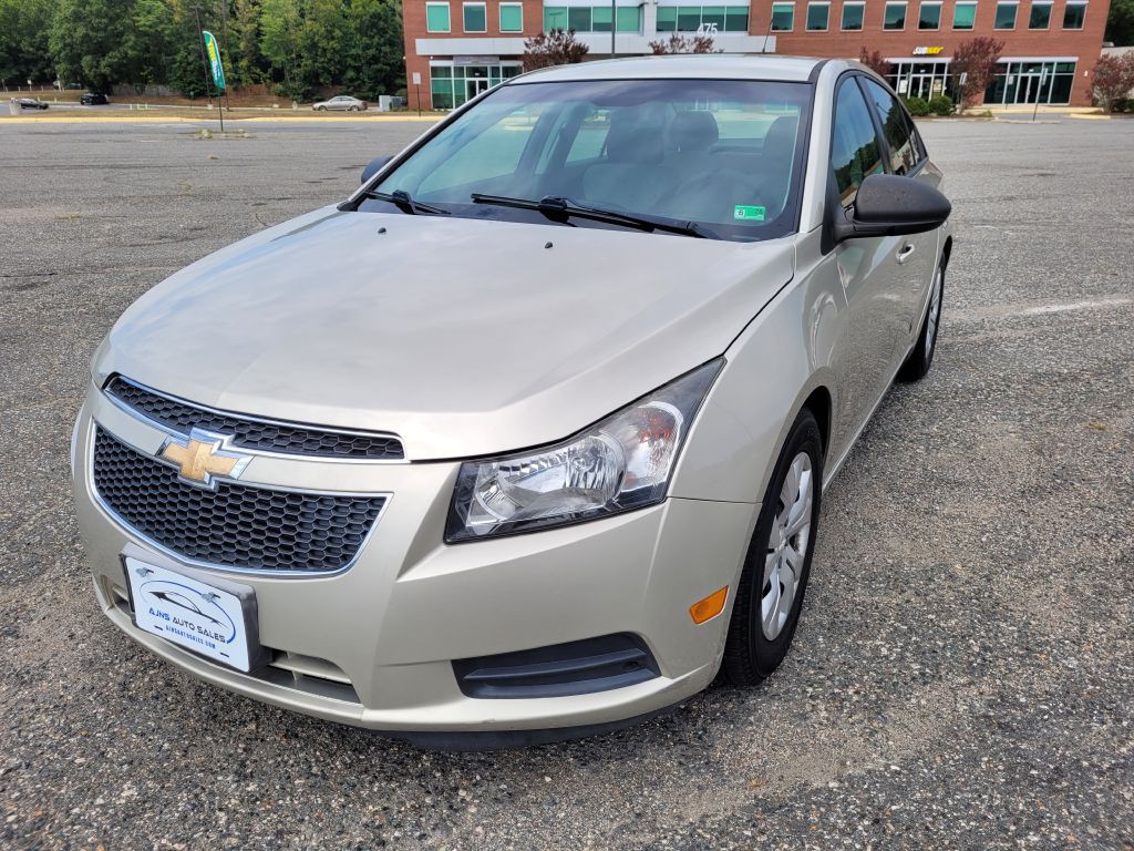 2014 Chevrolet Cruze Image 24