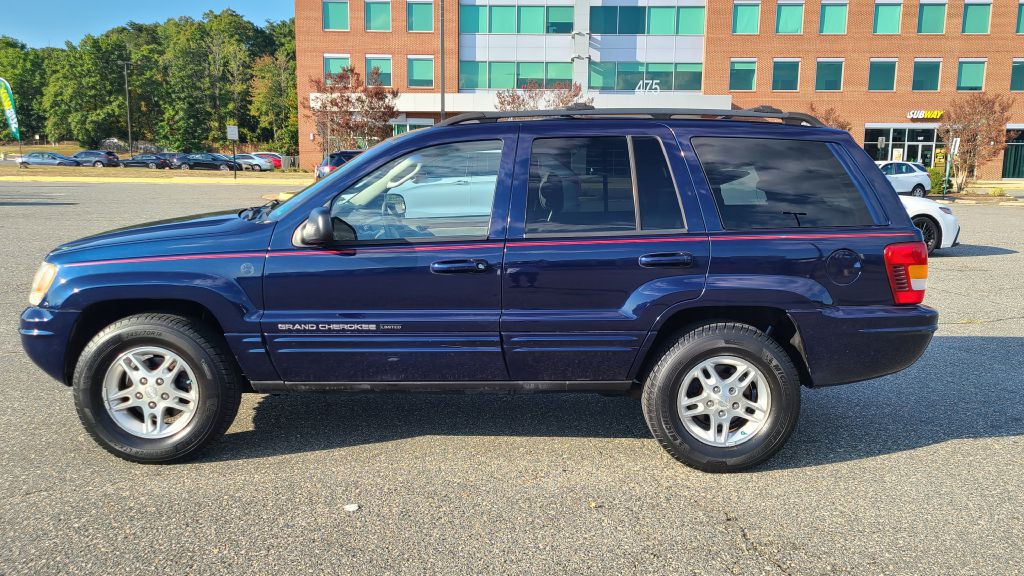 2004 Jeep Grand Cherokee Image 2