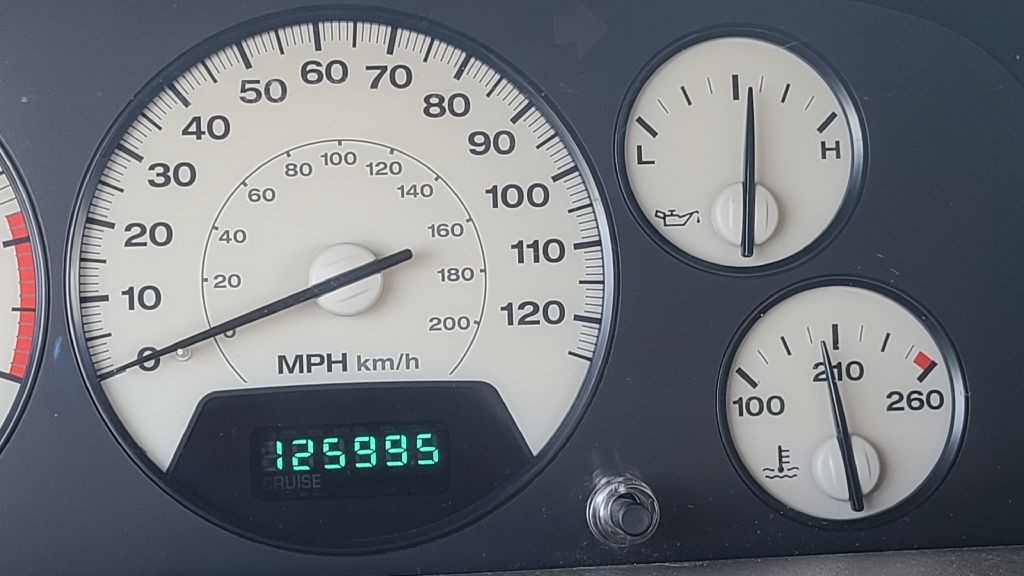 2004 Jeep Grand Cherokee Image 10
