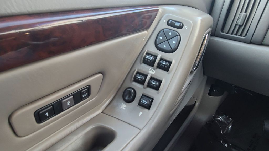 2004 Jeep Grand Cherokee Image 29