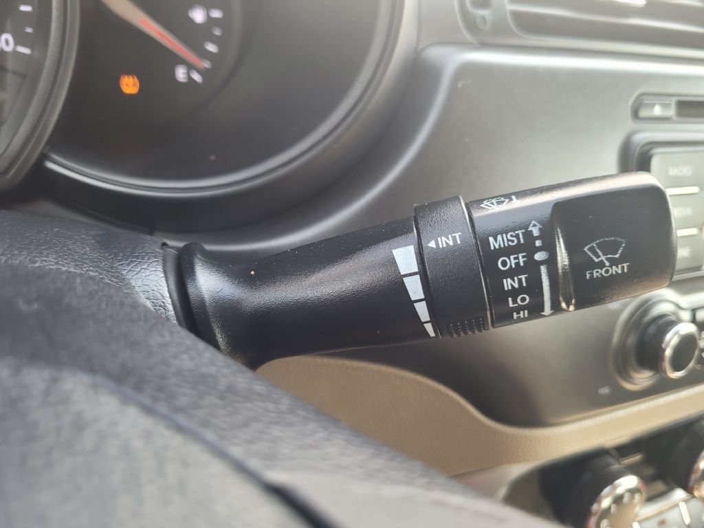 2012 Kia Rio Image 34