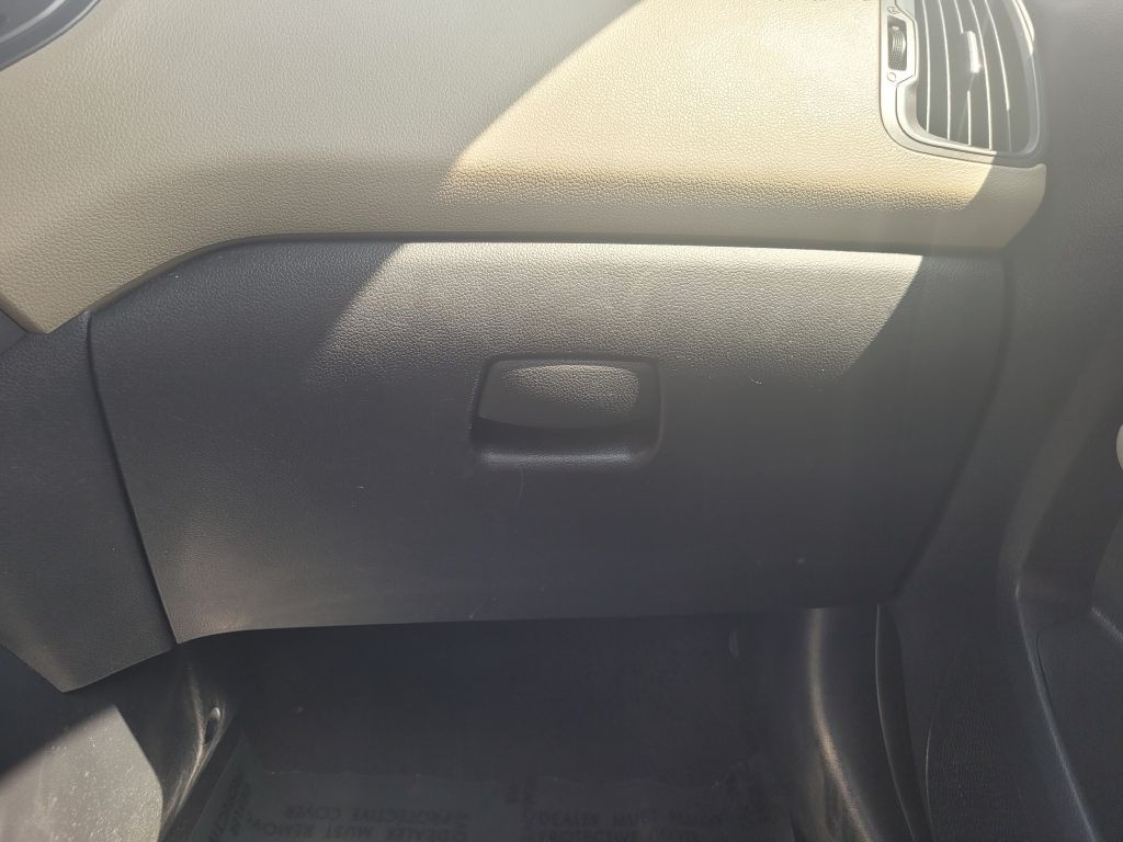 2012 Kia Rio Image 40