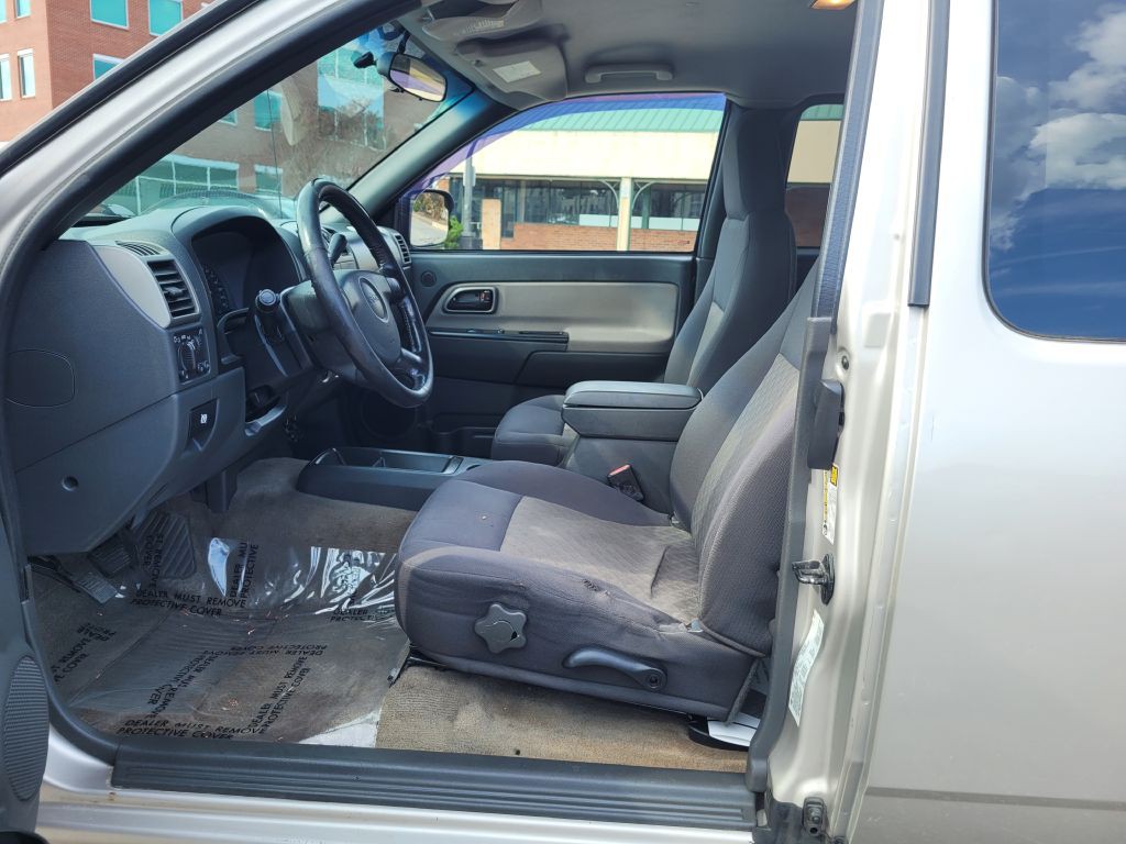 2005 GMC Canyon Image 10