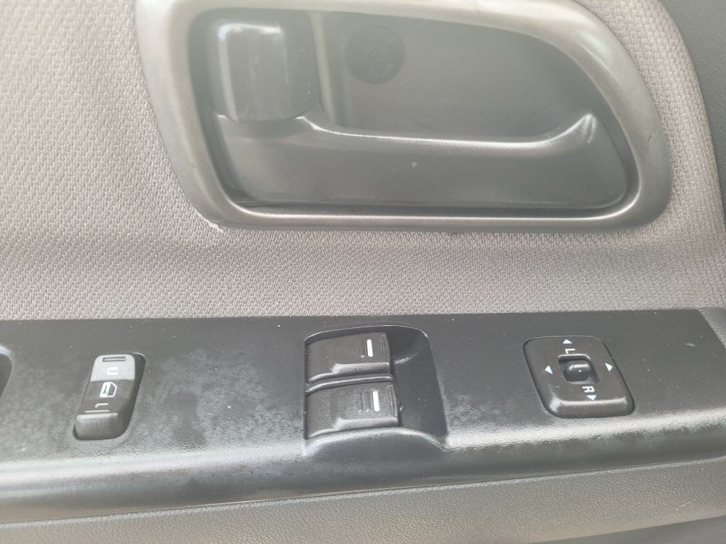 2005 GMC Canyon Image 35