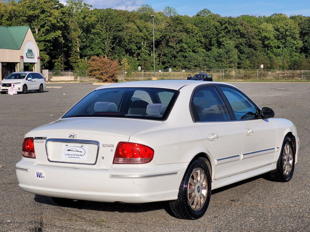 2003 Hyundai Sonata Image 3