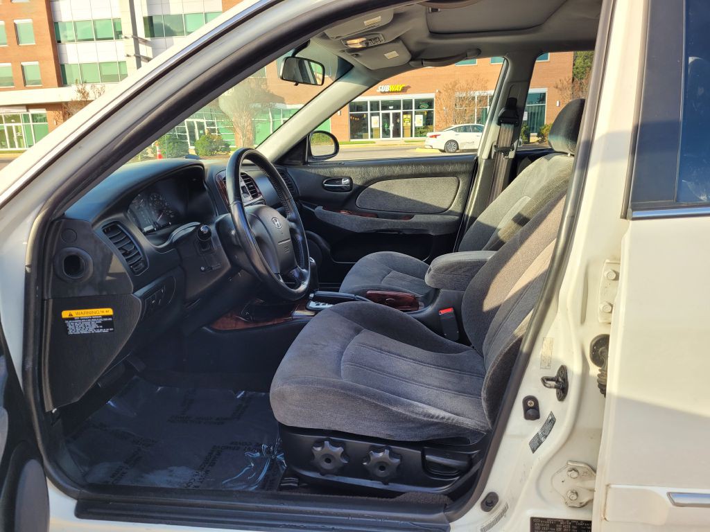 2003 Hyundai Sonata Image 7