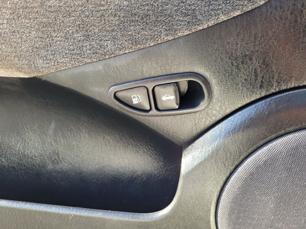 2003 Hyundai Sonata Image 16