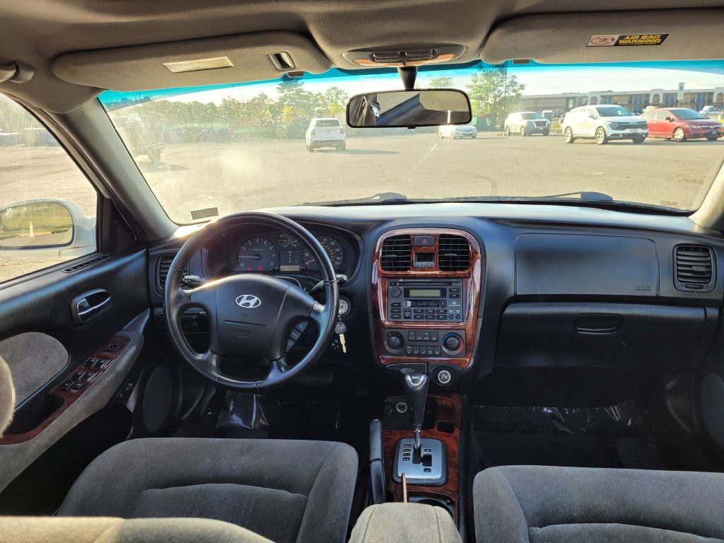 2003 Hyundai Sonata Image 34