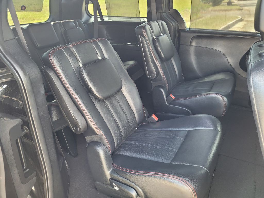 2017 Dodge Grand Caravan Image 28