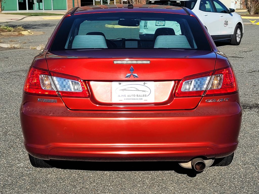 2011 Mitsubishi Galant Image 3