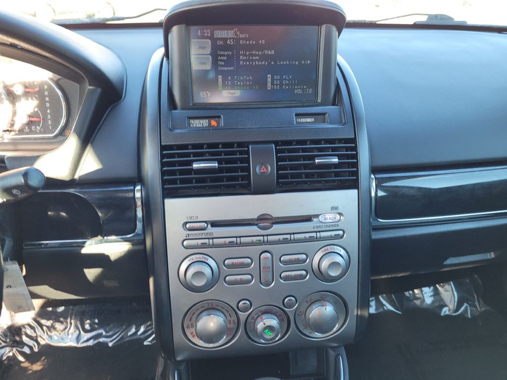 2011 Mitsubishi Galant Image 32