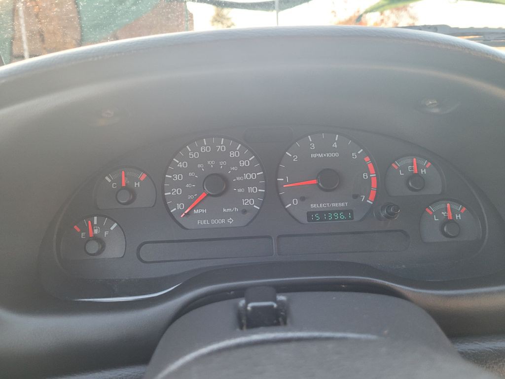 2000 Ford Mustang Image 15