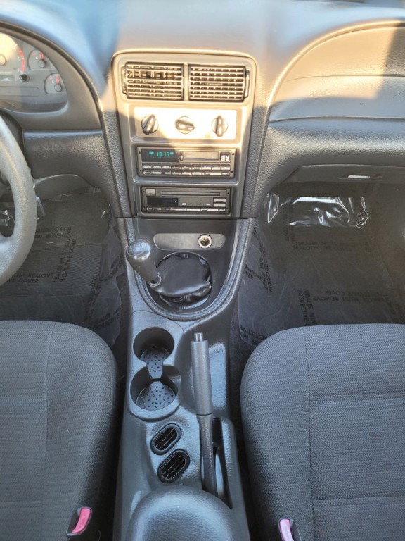 2000 Ford Mustang Image 19