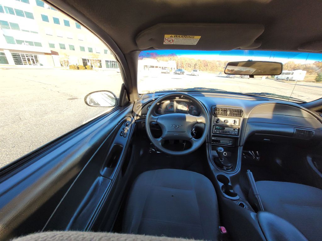2000 Ford Mustang Image 34