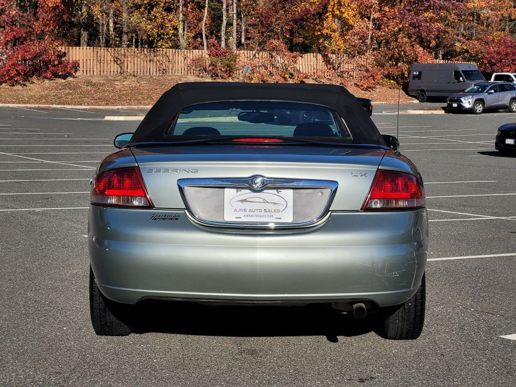 2004 Chrysler Sebring Image 3