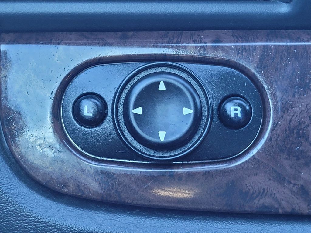 2004 Chrysler Sebring Image 15