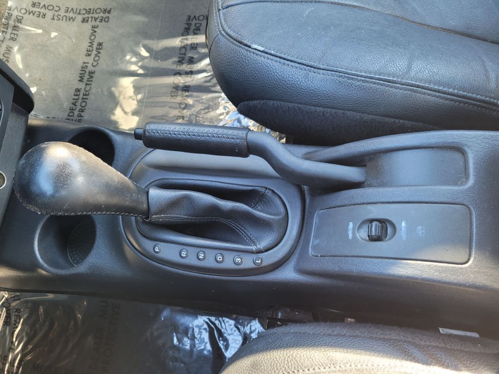 2004 Chrysler Sebring Image 23