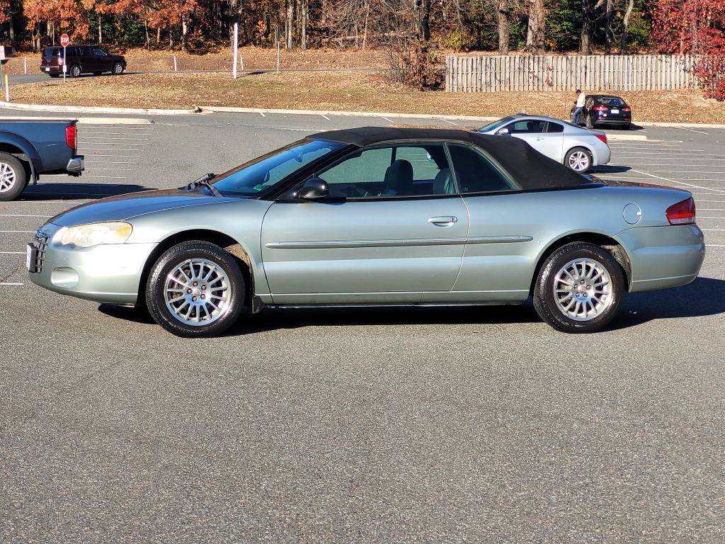 2004 Chrysler Sebring Image 30
