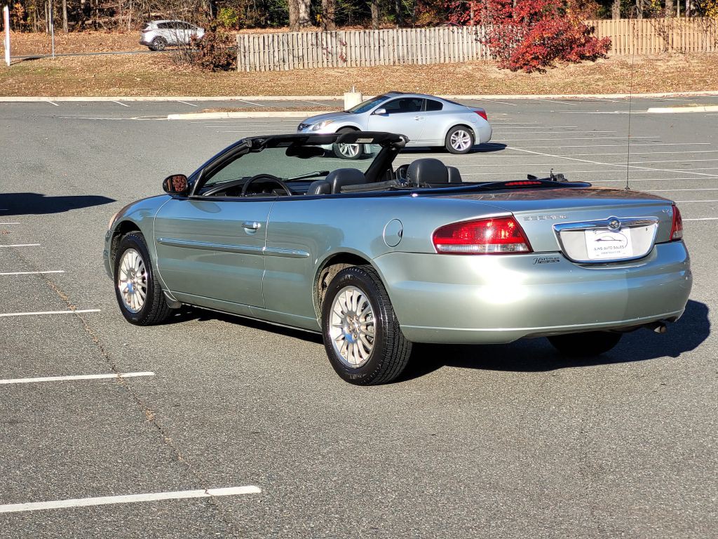 2004 Chrysler Sebring Image 32