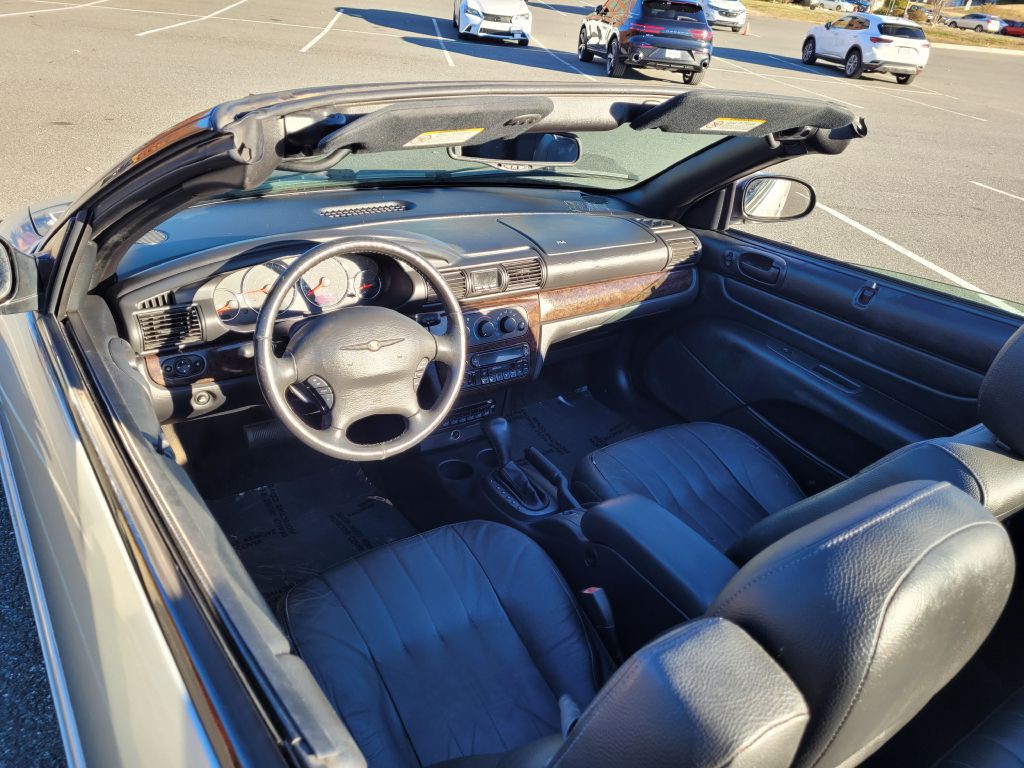 2004 Chrysler Sebring Image 36