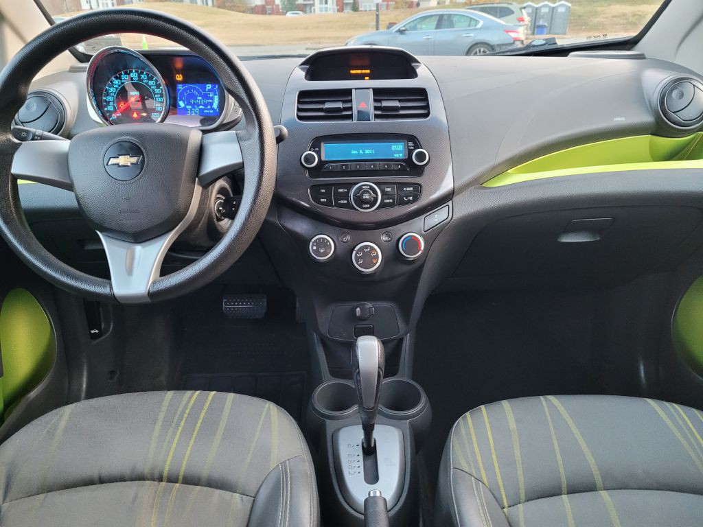2014 Chevrolet Spark Image 18