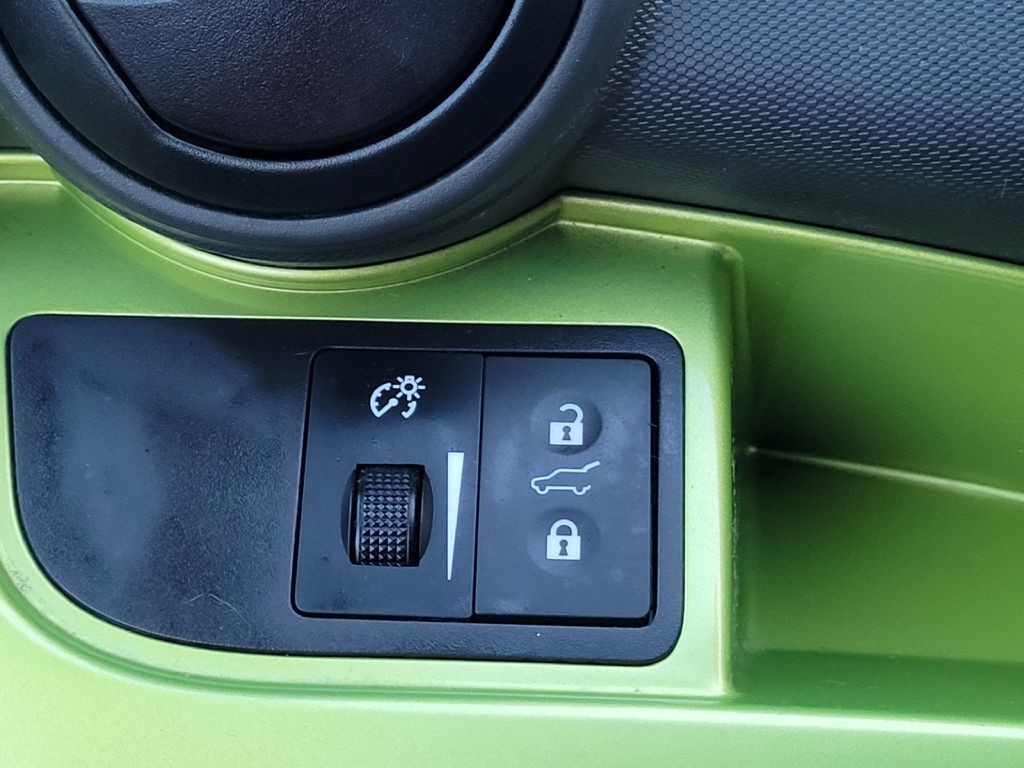 2014 Chevrolet Spark Image 22