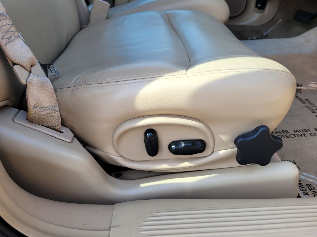 2005 Buick LeSabre Image 39