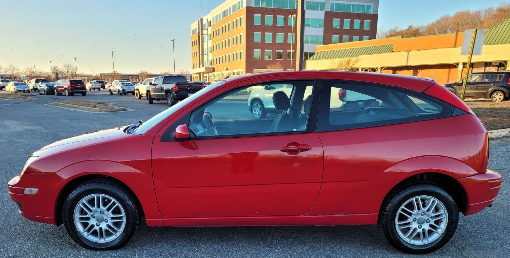 2007 Ford Focus Image 2