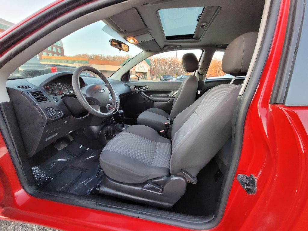 2007 Ford Focus Image 8