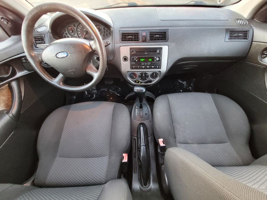 2007 Ford Focus Image 21