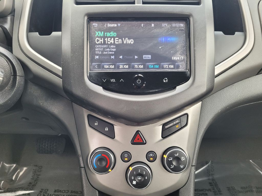 2016 Chevrolet Sonic Image 9