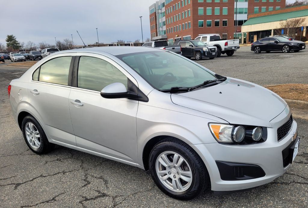 2016 Chevrolet Sonic Image 31