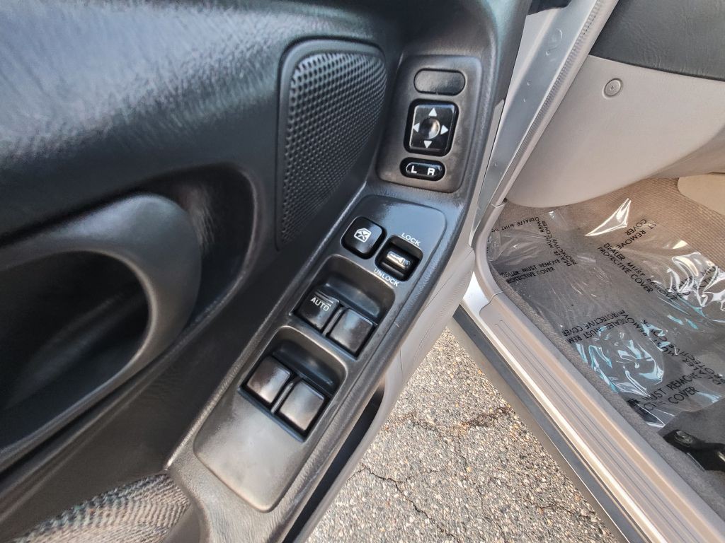 2002 Subaru Forester Image 11