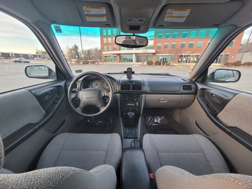 2002 Subaru Forester Image 33