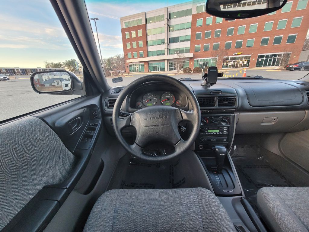 2002 Subaru Forester Image 34