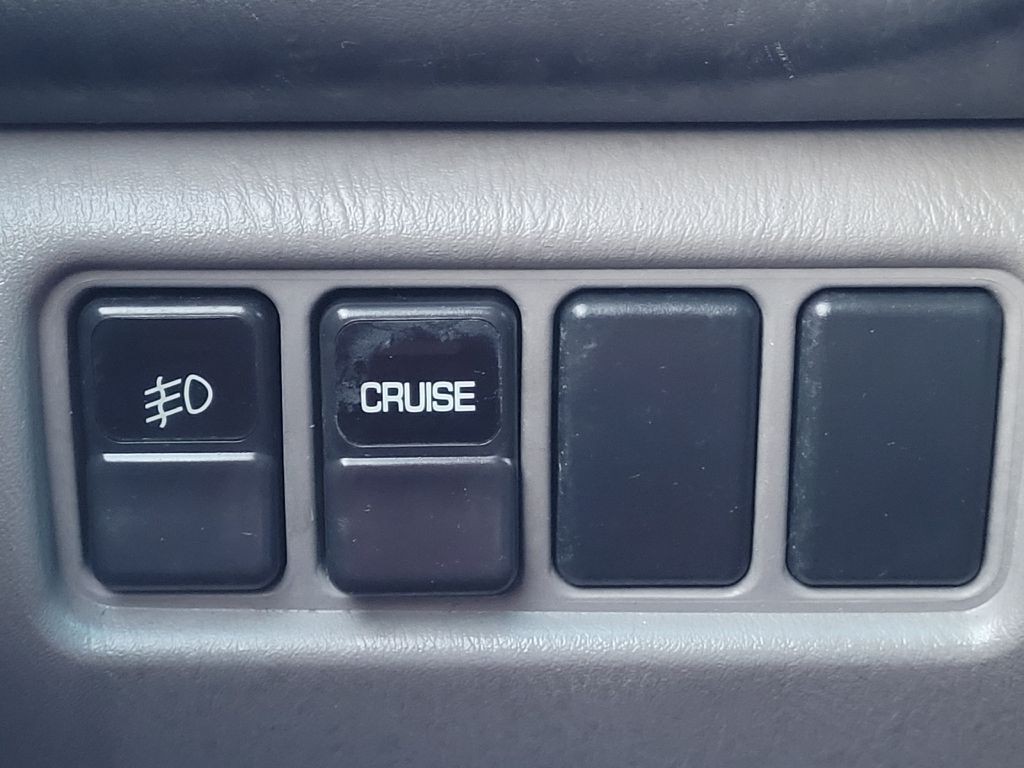 2002 Subaru Forester Image 38