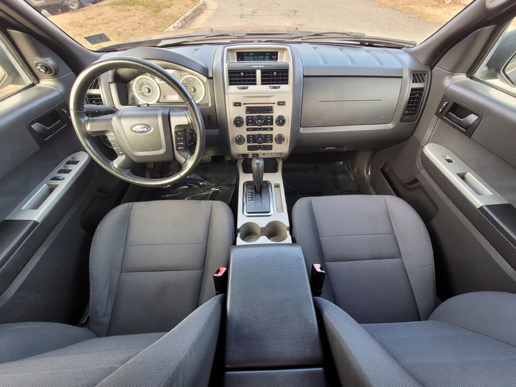 2011 Ford Escape Image 10