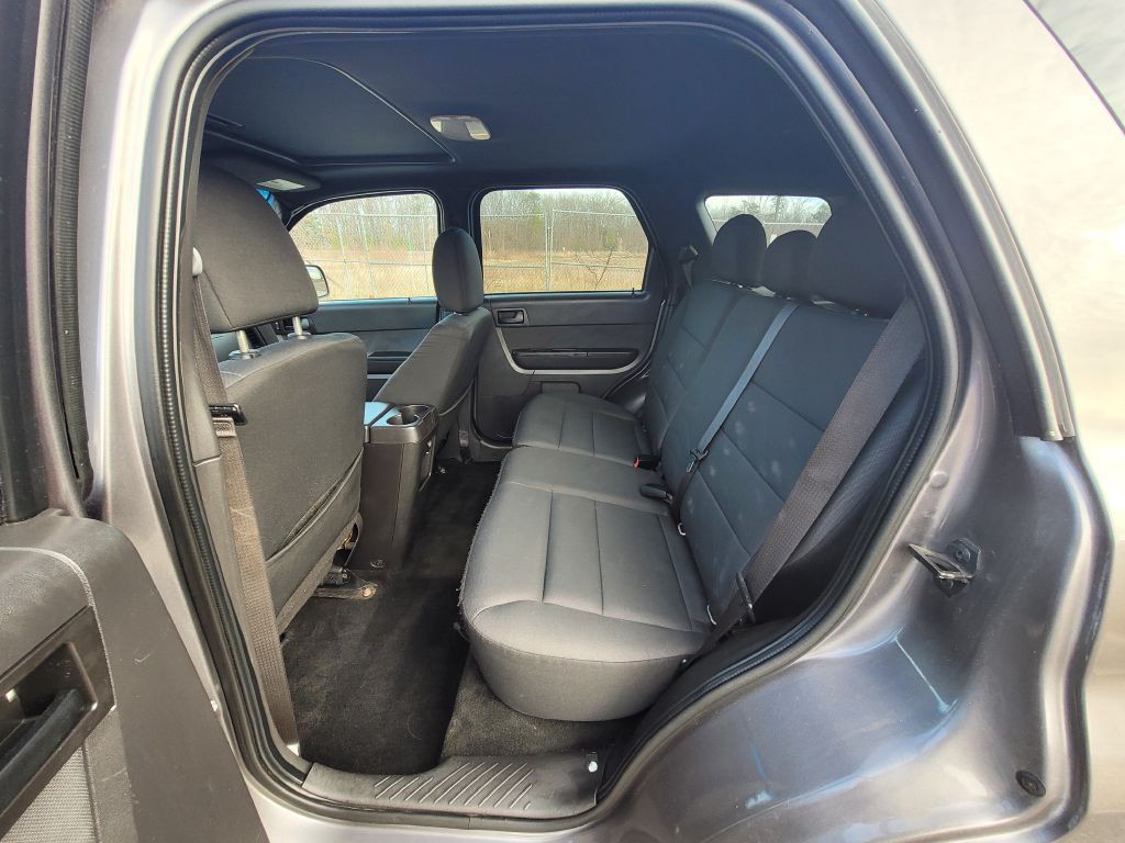 2011 Ford Escape Image 24