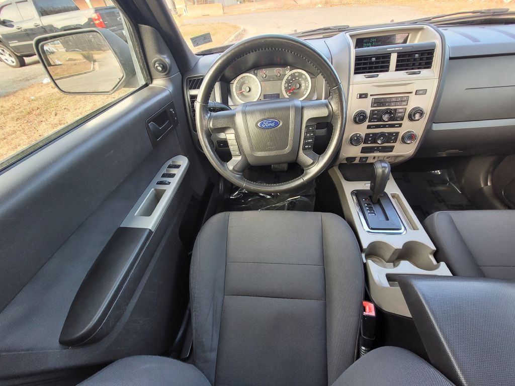 2011 Ford Escape Image 36