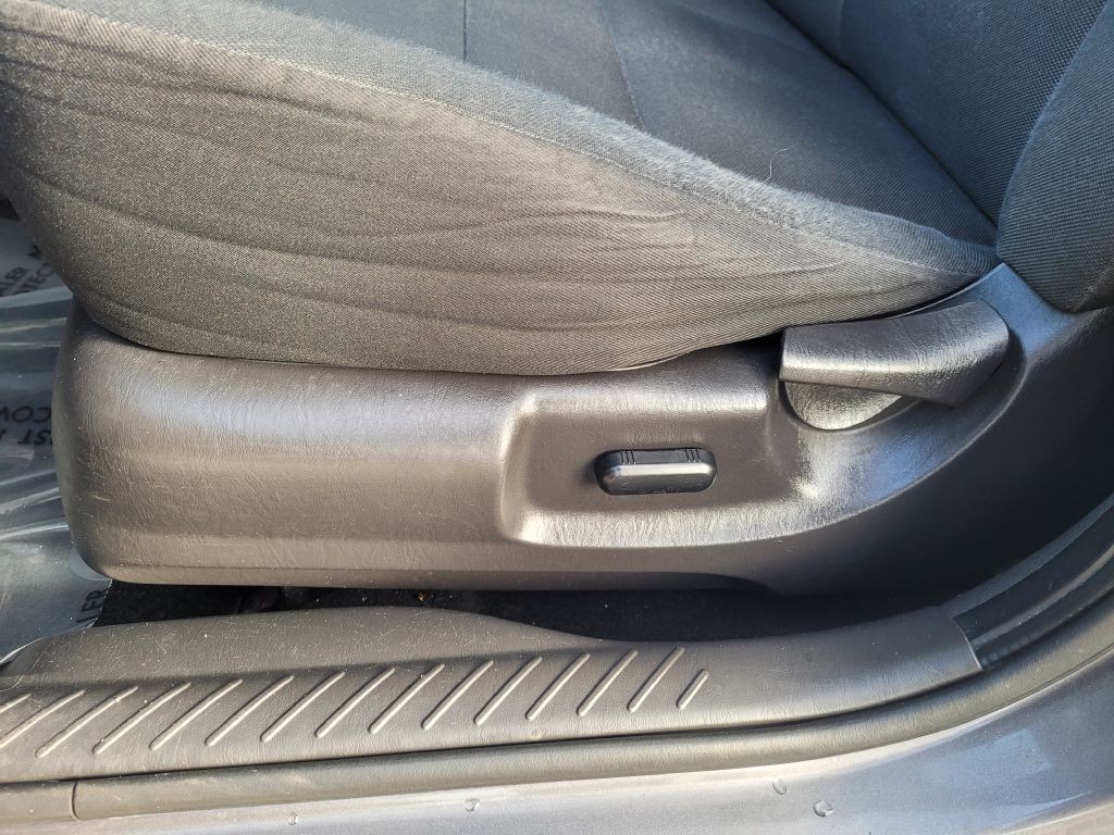 2011 Ford Escape Image 38