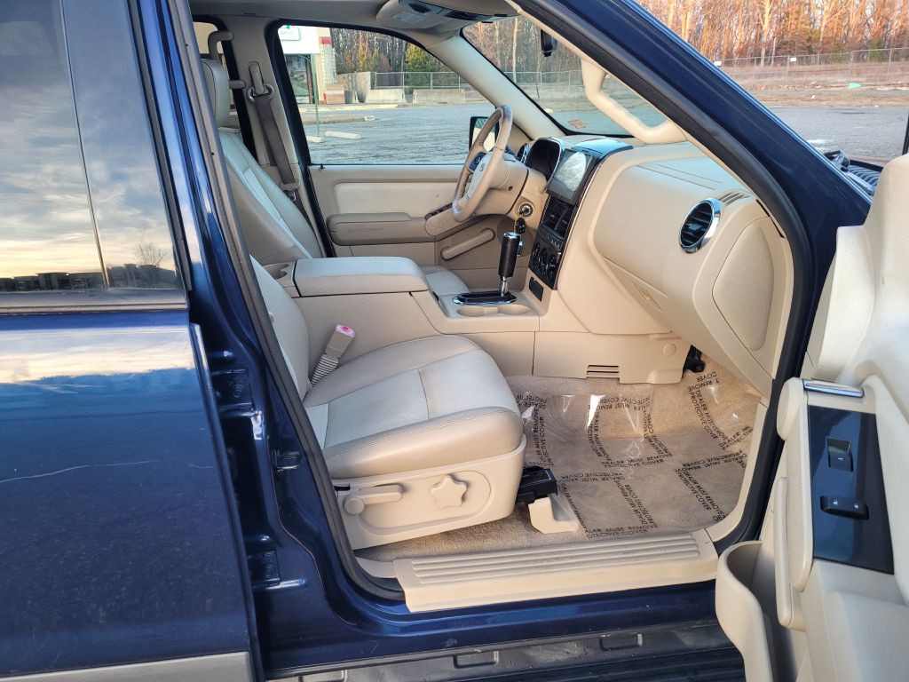 2006 Ford Explorer Image 15